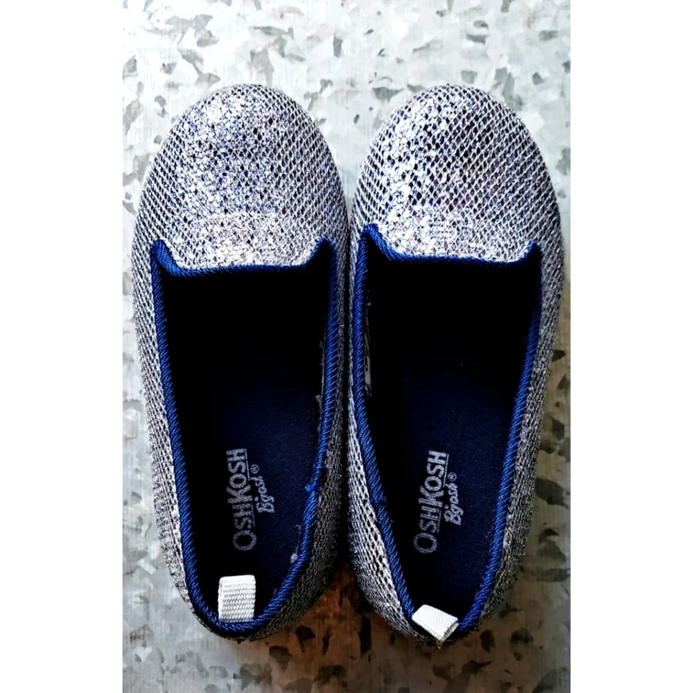 74. 2/$15 OshKosh B'gosh Girls loafers